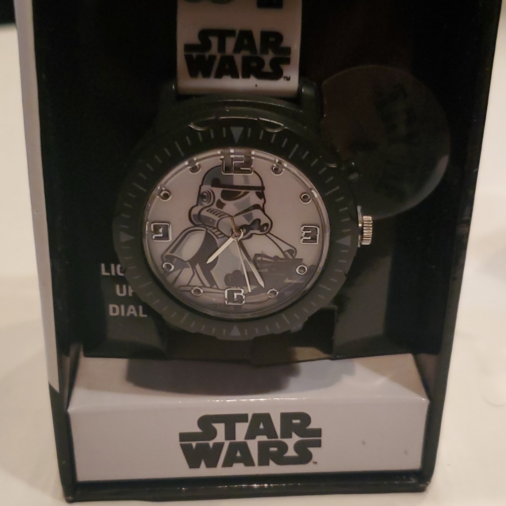 Watch - Picture 2 of 4